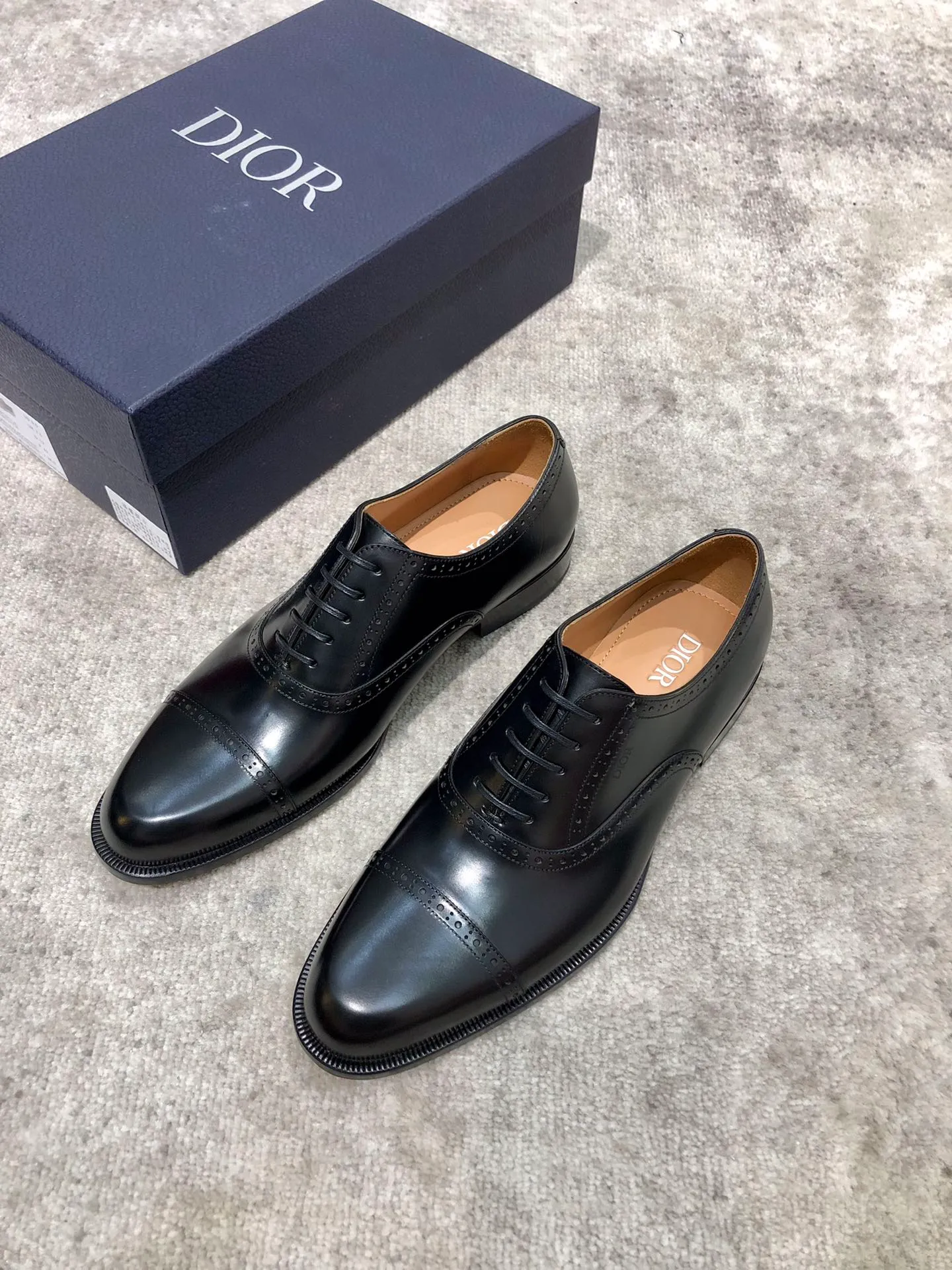 Men's shoes 💰960 Dior's new counters are on sale at the same time, with imported cowhide uppers, water-dyed cowhide lining, genuine leather outsole, impeccable details, standard size 38-44,